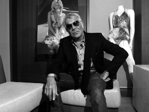 Роберто Кавали, познати италијански модни дизајнер, преминуо у 84. години