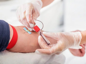 Смањен број давалаца због празника, недостају А и нулта крвна група