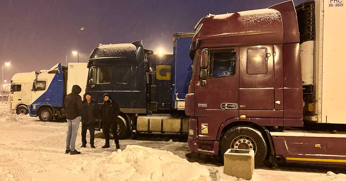 Руске снаге нападају Херсонску област; Украјина железницом превезла прве камионе у Пољску 