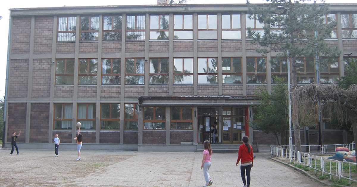 Инспекција: Стекли се услови за разрешење директорке школе у којој је Кристијан Голубовић снимио спот