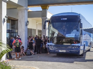 Аранжмани за Родос, Крф и Евију се не обустављају, због пожара се вратило 13 српских туриста