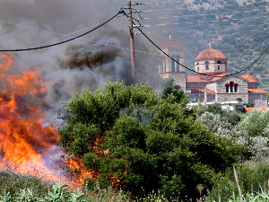 Српски ватрогасци стигли у Грчку, ускоро на терену