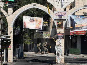 Израелска операција у кампу у Џенину ближи се крају, Махмуд Абас тврди да је реч о ратном злочину