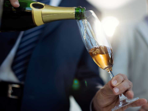 Укус шампањца могао би ускоро заувек да се промени – захваљујући климатским променама 