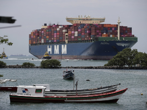 Велика гужва у малој Панами – због суше закрчење у Панамском каналу, чека се 21 дан за пролаз