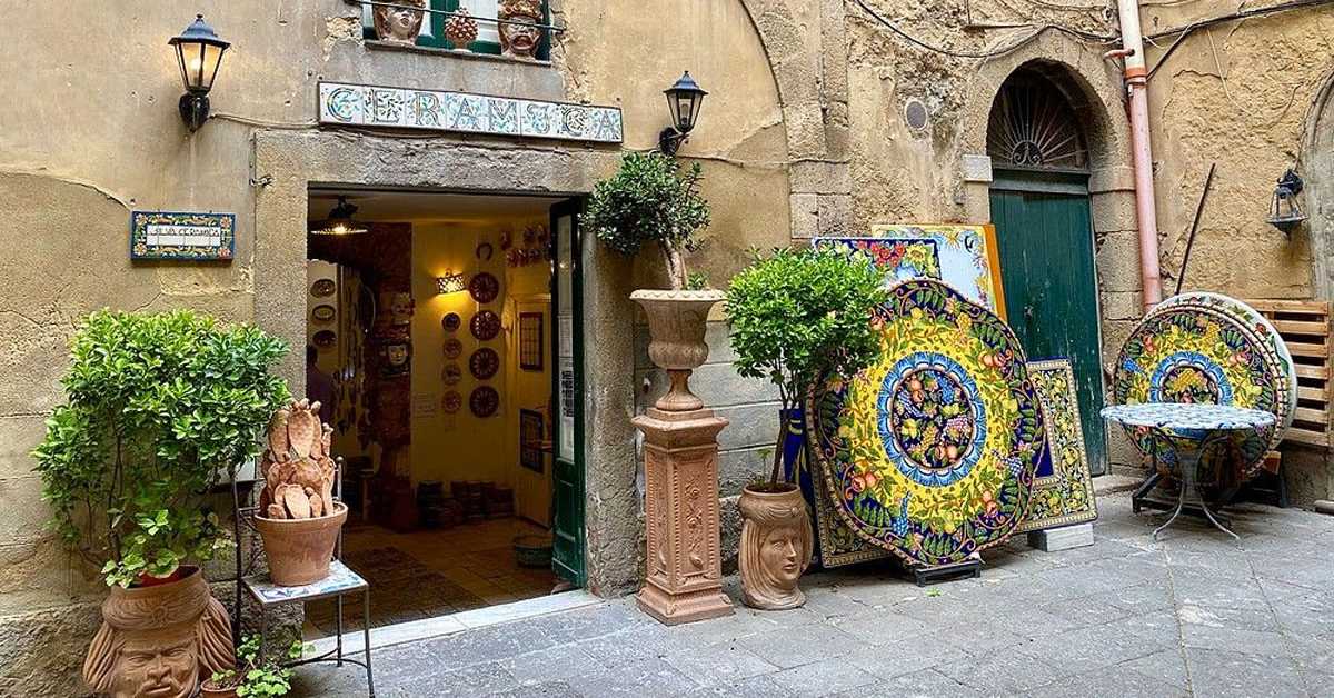 Сицилијанска керамика ће вас опчинити шаренилом и експлозијом боја 