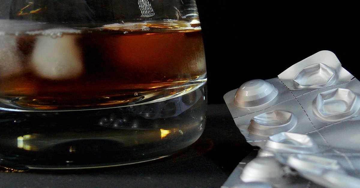 Алкохол и таблете – које комбинације су најопасније