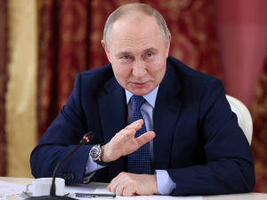 Путин против ксенофоба: Слоган  "Русија за Русе" позив на узбуну