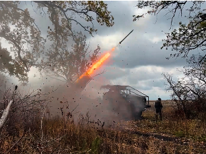 Напад на Дњепропетровску област, погинуле две особе; Орбан критиковао план ЕУ да 20 одсто буџета иде Украјини (Tanjug/AP / Russian Defense Ministry Press Service ) Напад на Дњепропетровску област, погинуле две особе; Орбан критиковао план ЕУ да 20 одсто буџета иде Украјини