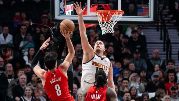 Џереми Грант бацањима сломио Денвер после драме, Јокић надомак трипл-дабла у Портланду (Tanjug/Ap photo / Ali Gradischer) Џереми Грант бацањима сломио Денвер после драме, Јокић надомак трипл-дабла у Портланду