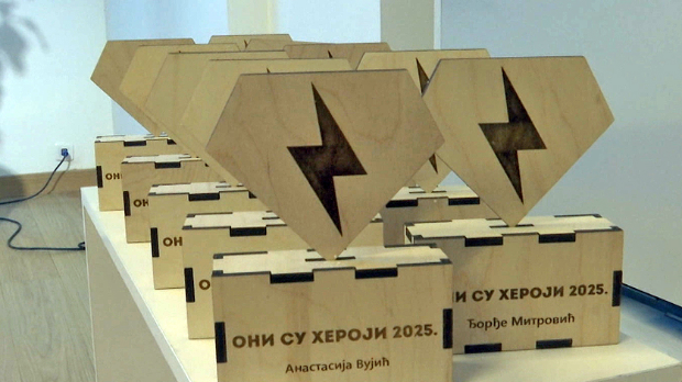 Хероине из комшилука: Биљана и Надица мењају свет деци којој је подршка најпотребнија Хероине из комшилука: Биљана и Надица мењају свет деци којој је подршка најпотребнија