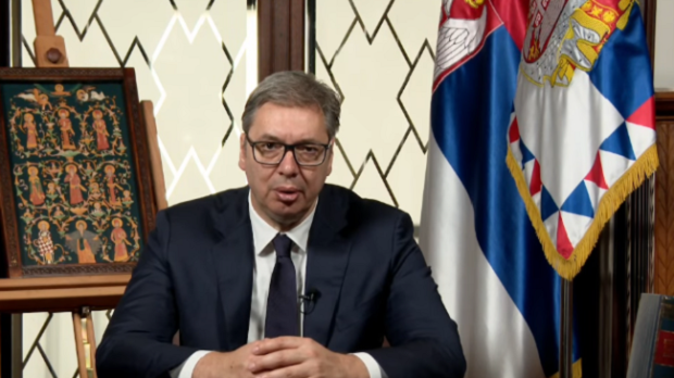 Вучић: Сматрам да је важно да чујемо захтеве демонстраната, нудим разговор и дебату на свим телевизијама Вучић: Сматрам да је важно да чујемо захтеве демонстраната, нудим разговор и дебату на свим телевизијама