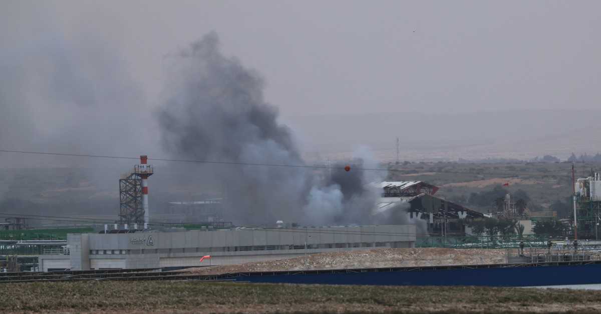 Трамп: Желим да преузмем иранску нафту; шеф дипломатије Пакистана најављује преговоре наредних дана