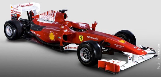 FERARI PREDSTAVIO NOVO VOZILO F10 Novi-Ferarijev%20bolid-4