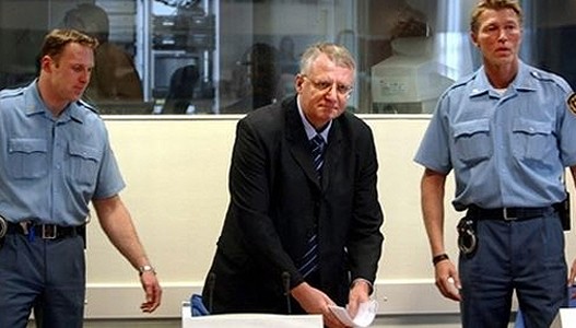 Seselj-527.jpg Seselj-527.jpg