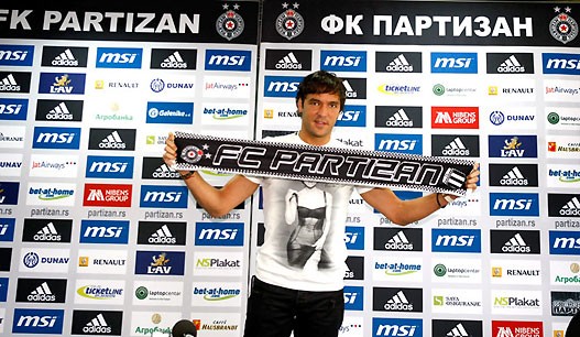 Stojkovic-Partizan.jpg Stojkovic-Partizan.jpg