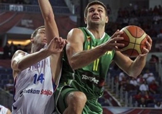 kleiza.jpg kleiza.jpg