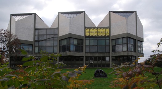 MUseum.jpg MUseum.jpg
