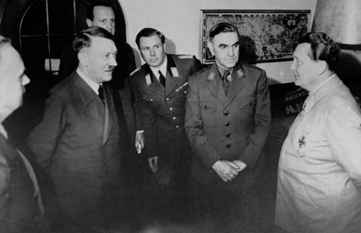 Hitler-Pavelic020112.jpg