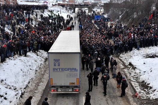 Kosovska-policija.jpg Kosovska-policija.jpg