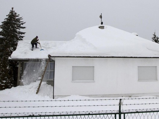 Zima-3.jpg Zima-3.jpg