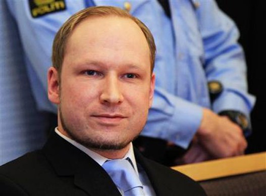 Anders-Bering-Brejvik.jpg Anders-Bering-Brejvik.jpg