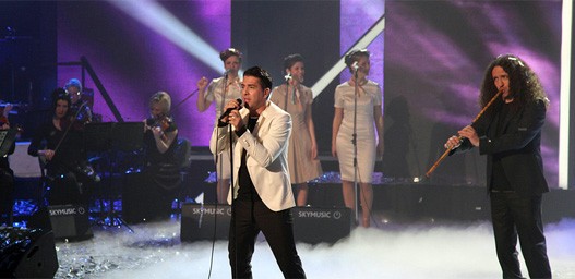 New Zeljko`s surprise: "Su Amor Vencia Me" - as a duet