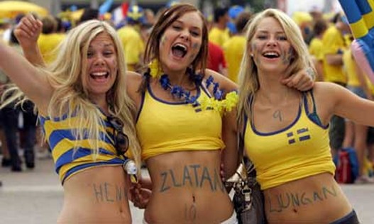 http://www.rts.rs/upload/storyBoxImageData/2012/06/11/9918698/svedska-navijacice.jpg