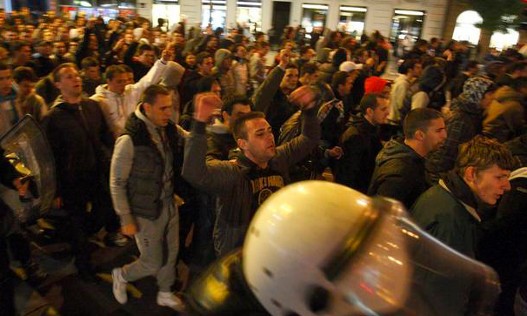Delije protest.jpg