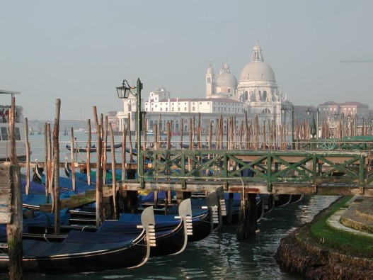 bazilika Santa Maria della salute.jpg
