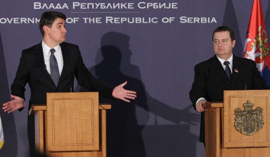 http://hrvatski-fokus.hr/wp-content/uploads/2015/02/Milanovic-i-Dacic.jpg