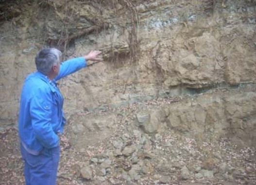 Iskopavanja 2.jpg Iskopavanja 2.jpg