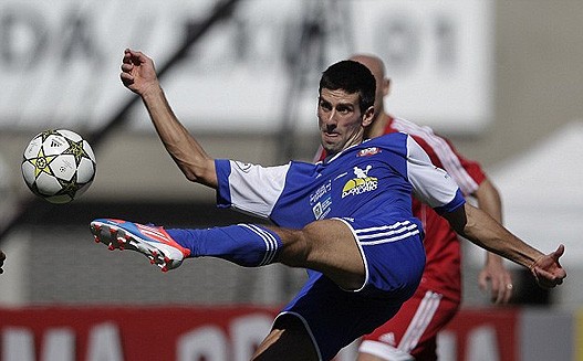Nole-i-fudbal-1.jpg