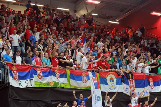 Srbija-navijaci.jpg