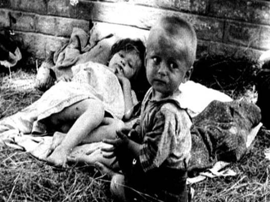 Deca u logoru. NDH.jpg