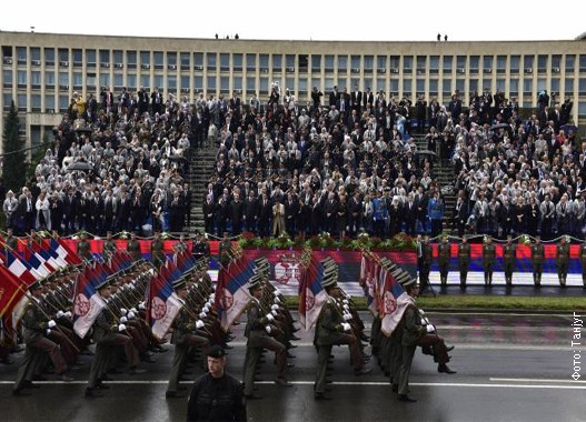 Vojna parada 1.jpg Vojna parada 1.jpg