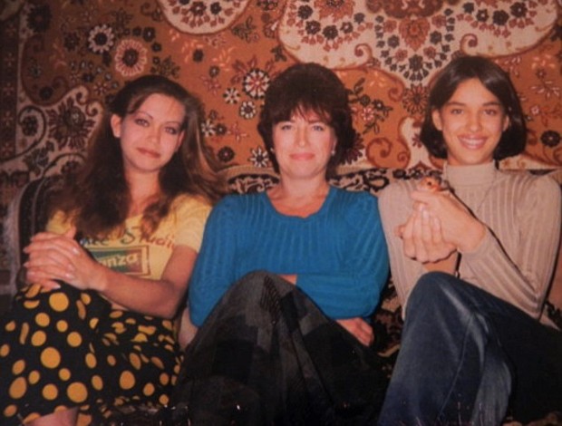 Sestra Tatjana, majka Olga i Irina Sestra Tatjana, majka Olga i Irina