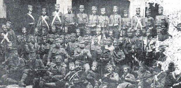 Чета 10. кадровског пука, којим је командовао Драгутин Гавриловић, фотографисана непосредно пред одлучујућу битку 
