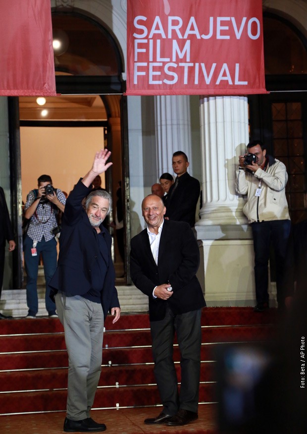 Slavni Robert de Niro sa direktorom festivala Mirsadom Purivatrom Slavni Robert de Niro sa direktorom festivala Mirsadom Purivatrom