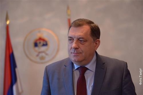 Милорад Додик (архивска фотографија) Милорад Додик (архивска фотографија)