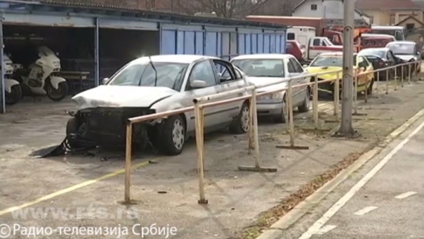 [Image: Automobil.jpg]