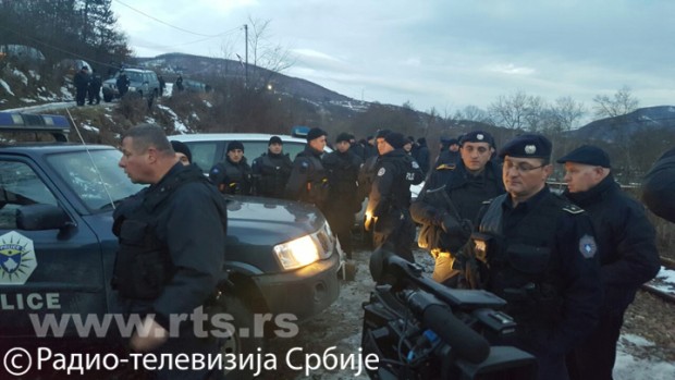 Јаке снаге косовксе полиције у Доњем Јарињу