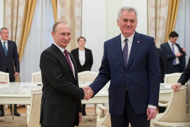 Владимир Путин и Томислав Николић у Москви (архивска фотографија) Владимир Путин и Томислав Николић у Москви (архивска фотографија)
