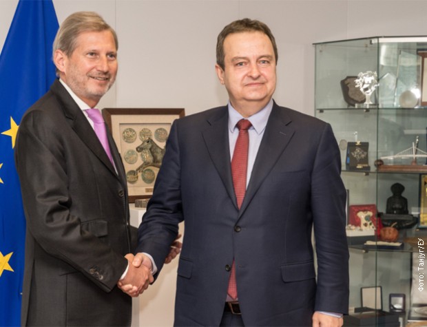 Јоханес Хан и Ивица Дачић Јоханес Хан и Ивица Дачић