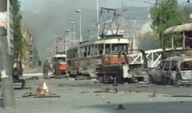 Напад на колону ЈНА у Добровољачкој 3.5.1992 Напад на колону ЈНА у Добровољачкој 3.5.1992