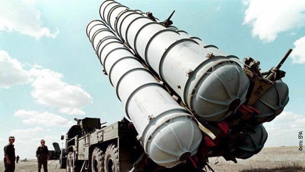 Руски ракетни систем С-300 (архивска фотографија) Руски ракетни систем С-300 (архивска фотографија)