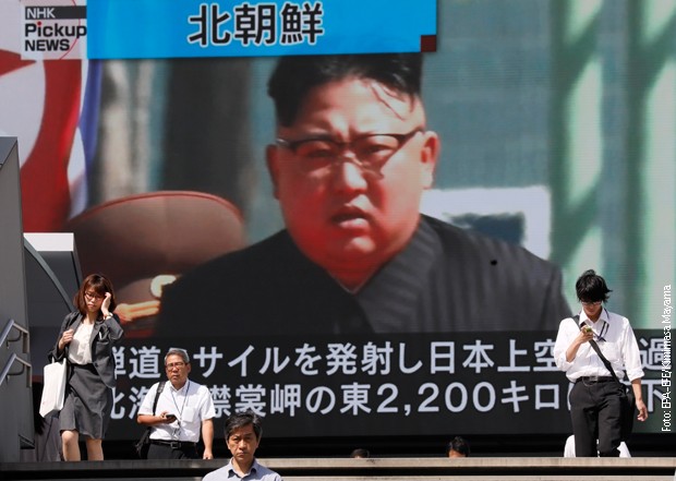 Kim Džong Un na velikom ekranu u Tokiju