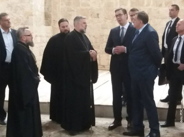 Вучић обишао радове на Саборној цркви у Мостару Вучић обишао радове на Саборној цркви у Мостару