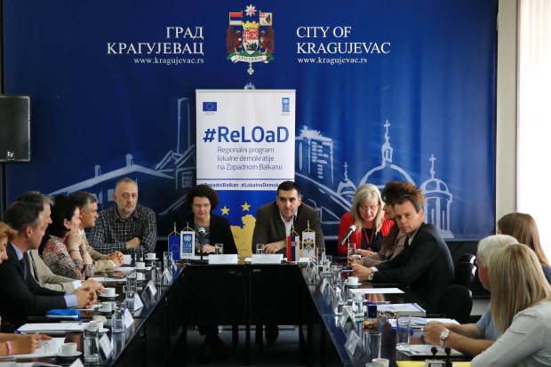 Gradonačelnik Kragujevca Radomir Nikolić i predstavnici organizacija civilnog društva