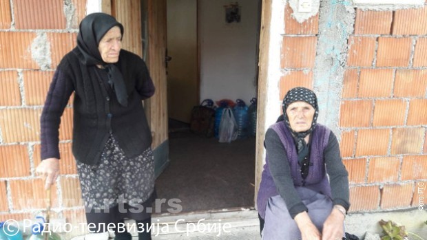 Старице из села Грабац у чије су куће упали лопови Старице из села Грабац у чије су куће упали лопови